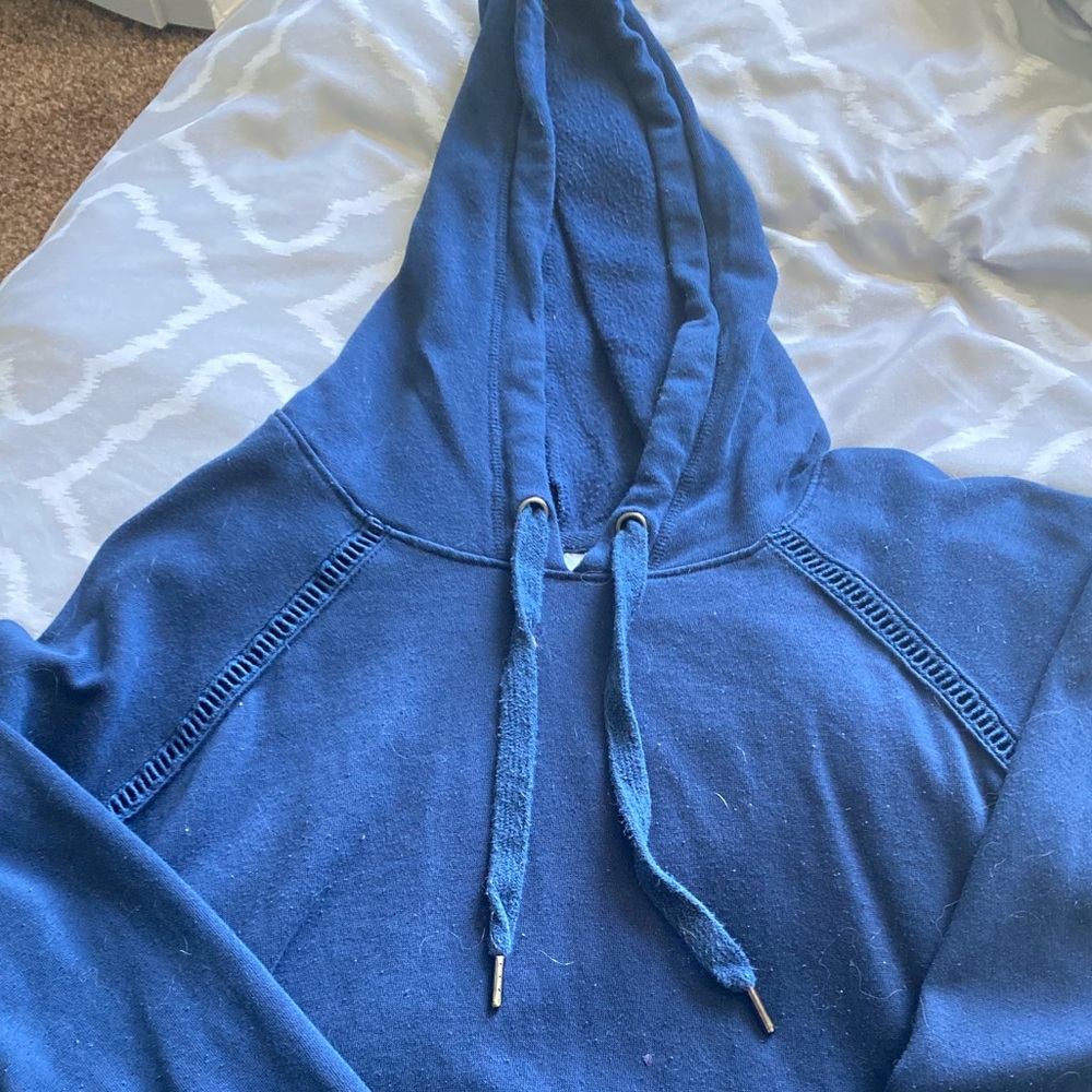 Dark blue cropped hoodie pull over